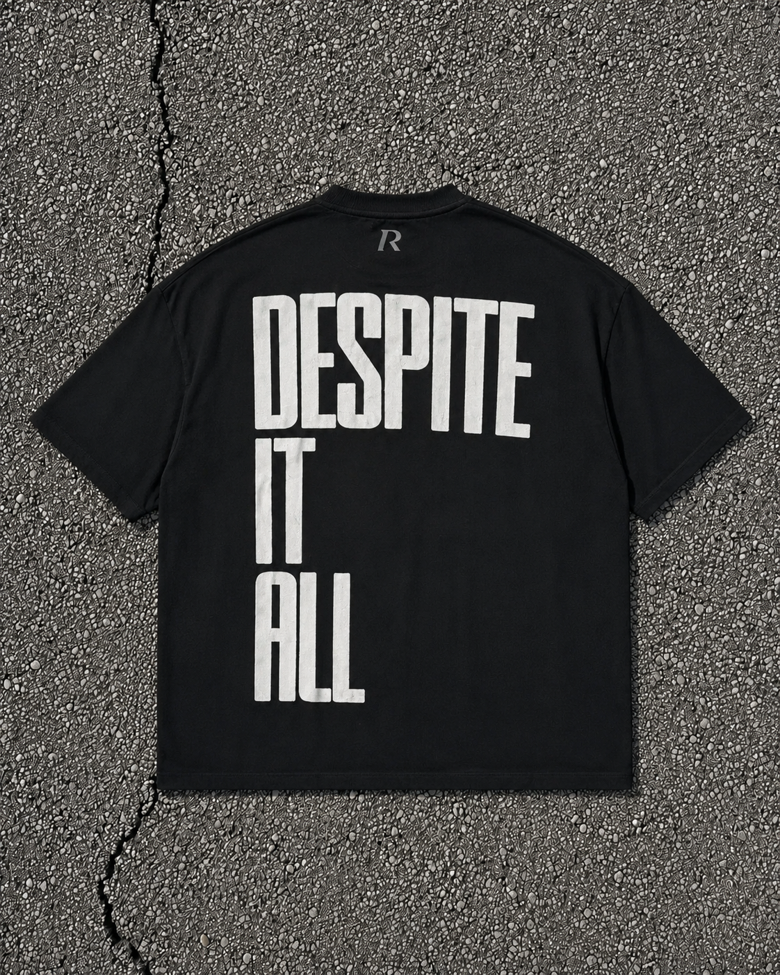 T-shirt - Despite it all Black