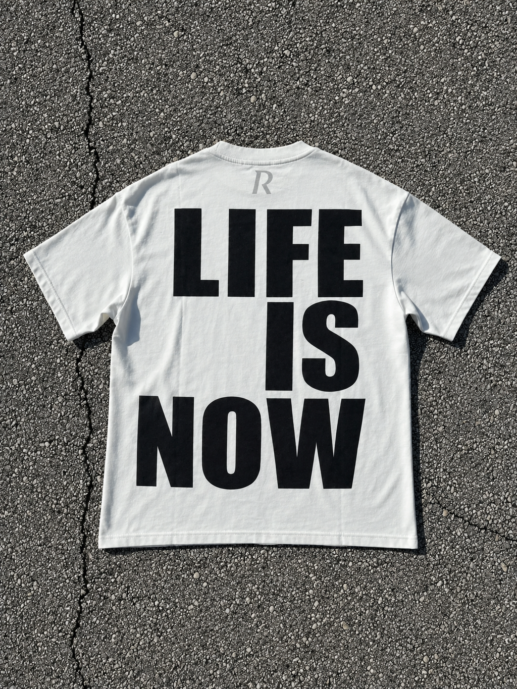T-shirt - Life is Now White