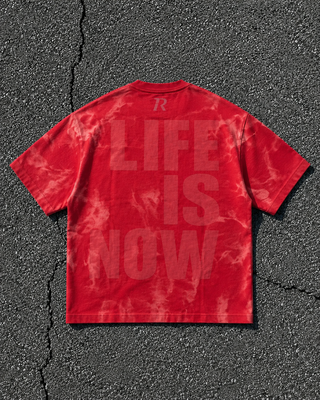 T-shirt - Life is Now rossa