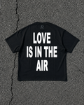 T-shirt - Love Is In The Air Black