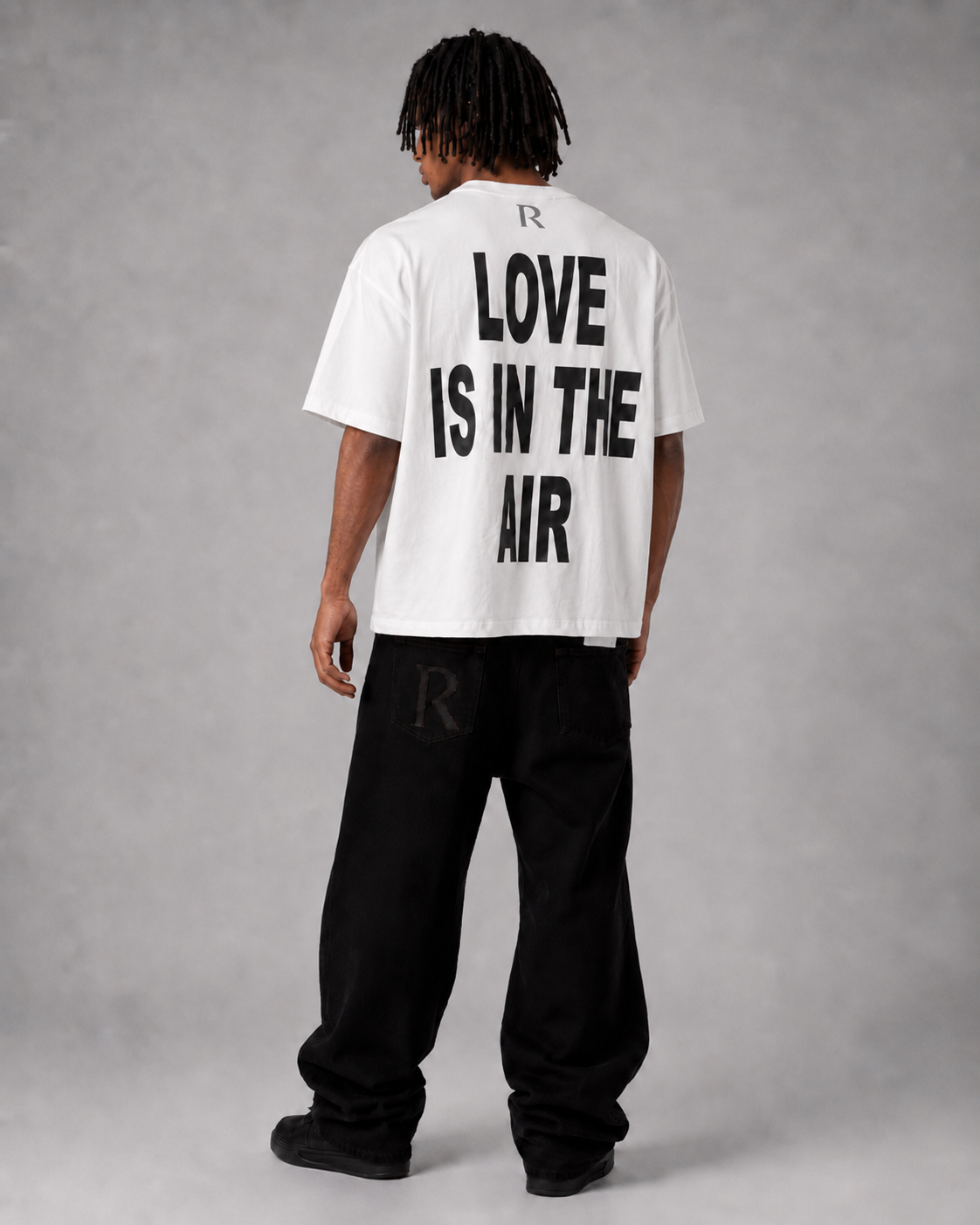 T-shirt - Love Is In The Air White