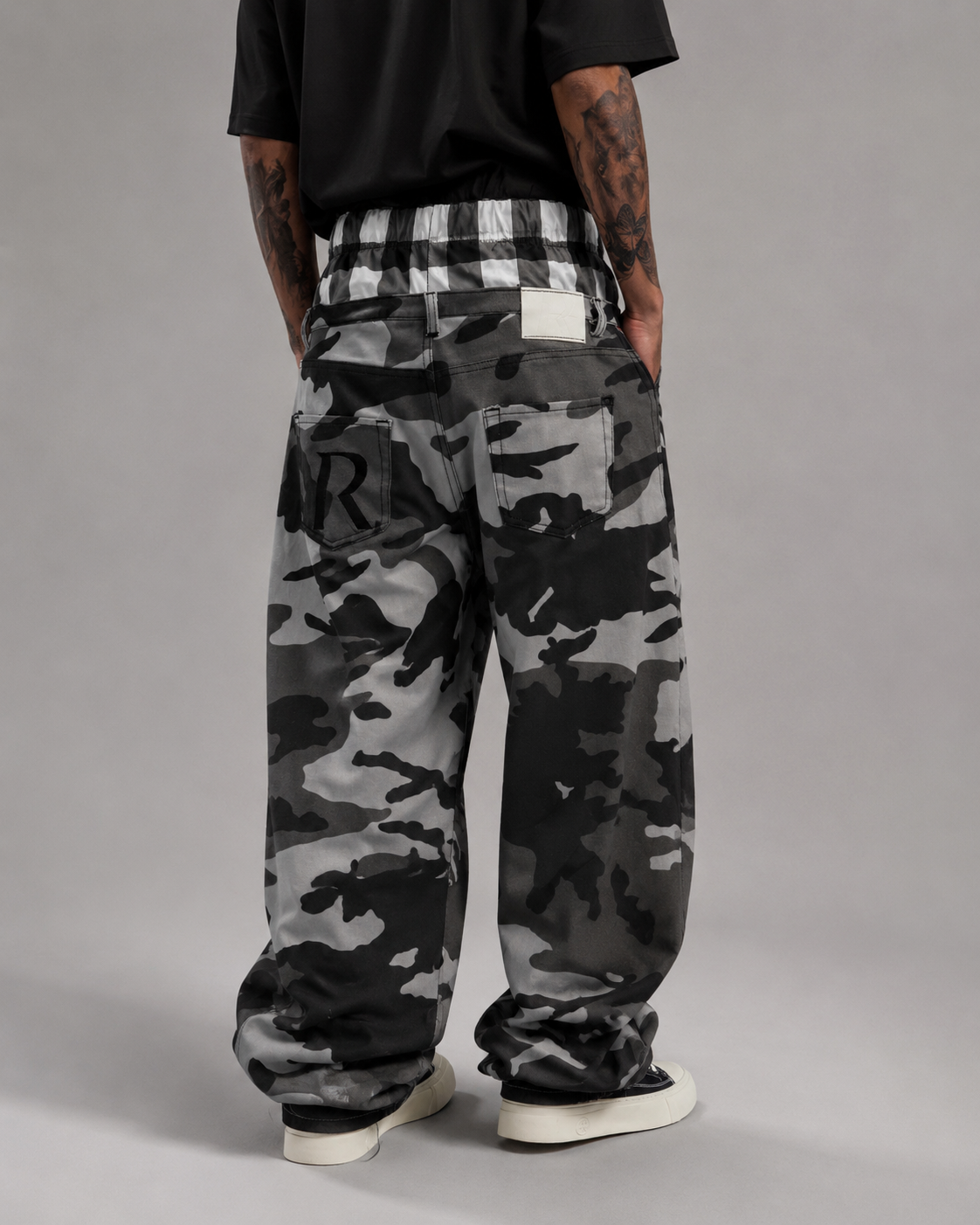 Jeans - Camo Black