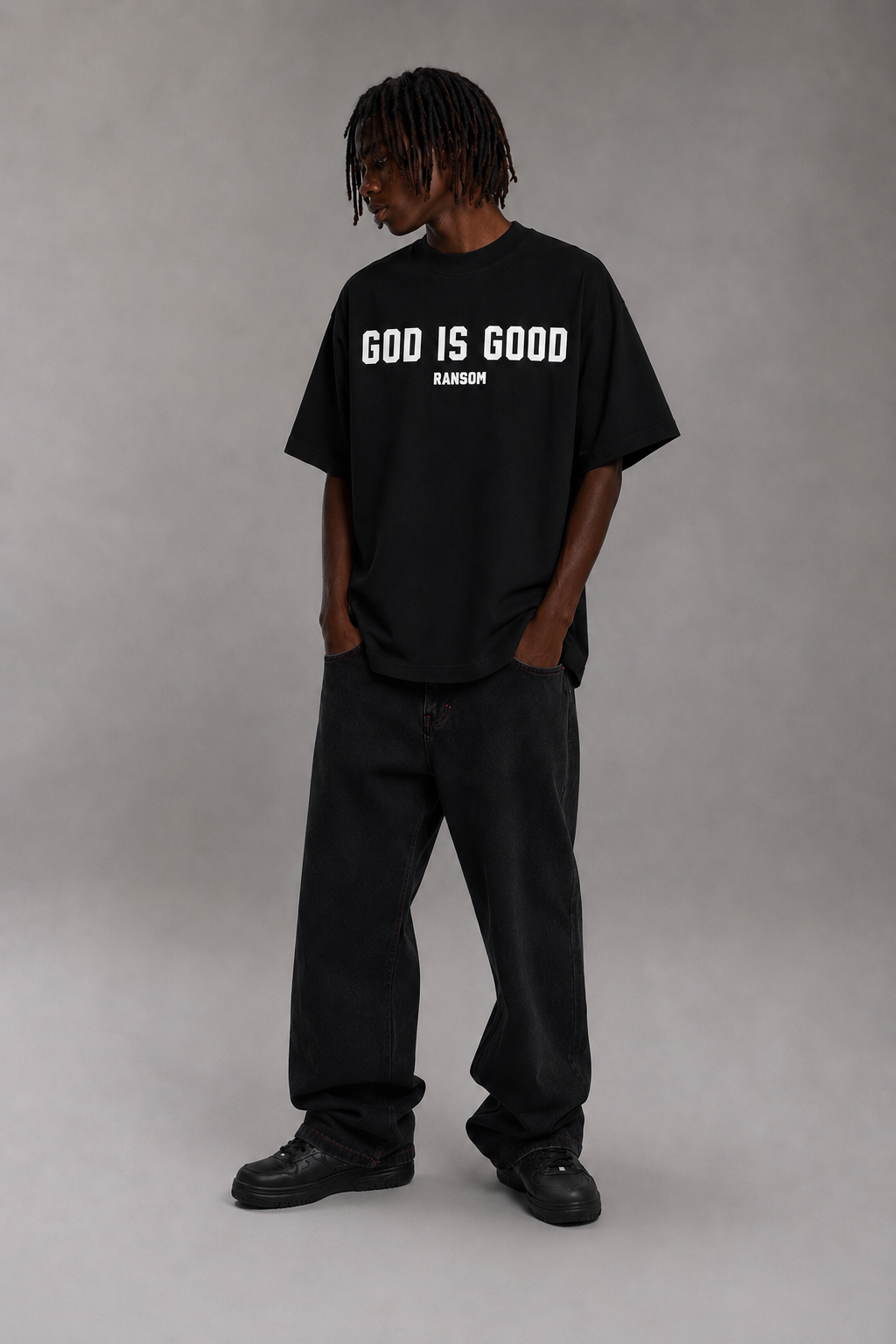 T-shirt - God is Good Black